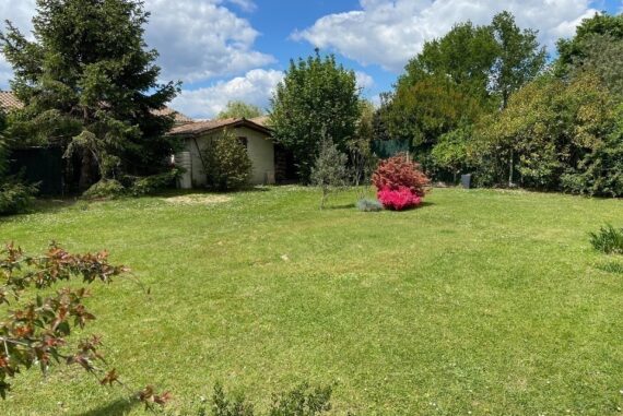 Artigues-Pres-Bordeaux - 33370